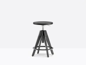 ARKI-STOOL ARKW8 - Swivel oak stool with gas lift - Stool by Pedrali