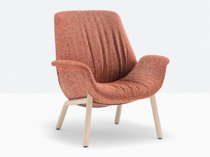 ILA 2025 - Fabric armchair with ash structure - Armchair by Pedrali