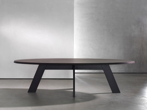 IDS - Oval wooden dining table - Table by Piet Boon