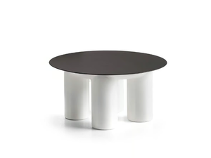 ATENE - Low round polyethylene coffee table - Side table by Plust