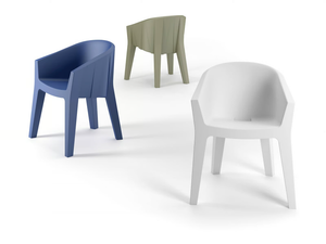 FROZEN - Polyethylene chair with armrests - Chair by Plust