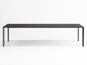 PASCAL - Porcelain stoneware table - Table by Porro