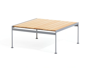 JUGO - Low square wooden coffee table - Side table by Prostoria