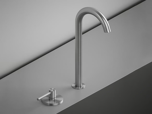 FFQT 21 32T - 2 hole stainless steel washbasin mixer with adjustable spout - Tap by Quadrodesign