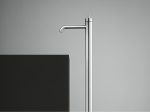 Q. 18 05 - Floor standing stainless steel washbasin mixer - Tap by Quadrodesign