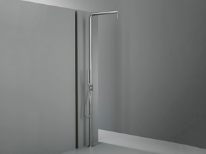 Q. CD018.2 - Floor standing stainless steel shower panel - Shower panel by Quadrodesign