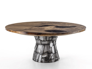 KAURI ART - Kauri wood and iron dining table - Table by Riva 1920