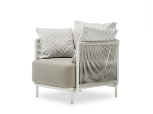 QUEEN - Armchair woven with polyester rope - Armchair by Roberti