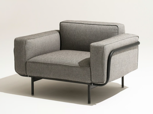 ESTENDO - Garden armchair with armrests - Armchair by RODA