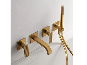IOS - Wall-mounted brass bathtub set with hand shower - Tap by Rubinetterie Treemme