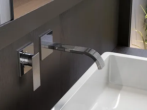 IOS - Wall-mounted single handle brass washbasin mixer - Tap by Rubinetterie Treemme