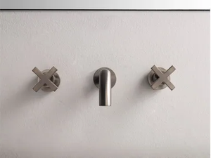 LINE - 3 hole wall-mounted brass washbasin tap - Tap by Rubinetterie Treemme
