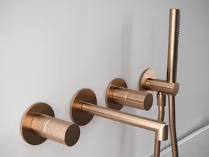 T30 - Wall-mounted brass bathtub set with hand shower - Tap by Rubinetterie Treemme