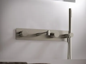 T30 - Wall-mounted brass bathtub set with hand shower - Tap by Rubinetterie Treemme