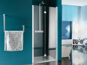 ALTER - Niche shower cabin with tray with folding door - Styling by Samo