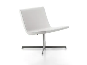 STILL - Upholstered with 4-spoke base leather easy chair - Armchair by SELLEX
