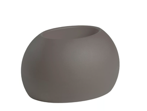 BLOS POT - Polyethylene vase - Styling by SLIDE