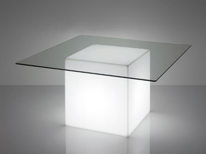 SQUARE - Square with light polyethylene table - Table by SLIDE
