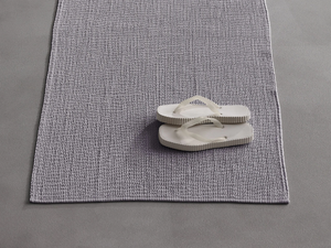 PLISS - Canneté cotton bath mat (polyester batting) - Bathtub by Society Limonta