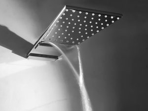 SHARP - Wall-mounted brass overhead shower - Shower by Tender rain