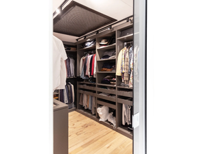 D90 - Sectional wooden walk-in wardrobe - wardrobe by TM Italia Cucine