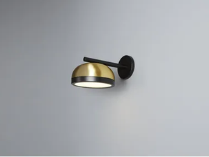MOLLY - Brass wall lamp with fixed arm - Wall lamp by Tooy
