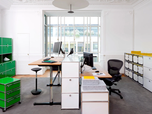 USM KITOS HOME OFFICE TABLE - Wood veneer writing desk - Desk by USM
