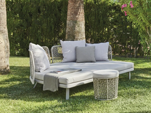 EMMA DAYBED - Upholstered synthetic fibre Garden daybed - Sofa by Varaschin