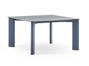 PLINTO LOW - Square aluminium and wood garden table - Table by Varaschin