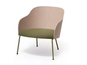 CISTELL CURVE - Wooden easy chair with armrests - Armchair by Vergés