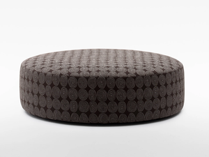 PLANET - Round fabric pouf with removable lining - Pouf by Verzelloni