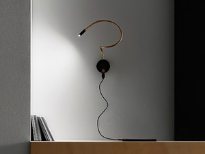 PUNTINA - LED metal reading lamp with USB - Floor lamp by Vesoi
