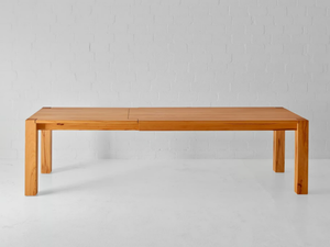 TAURUS BUTTERFLY - Extending rectangular solid wood table - Table by Vitamin Design