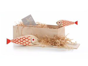 WOODEN DOOL MOTHER FISH & CHILD - Wooden sculpture - Styling by Vitra
