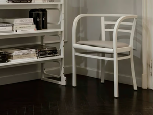 POSTSPARKASSE - Beech chair with armrests with integrated cushion - Accessories by Wiener GTV Design