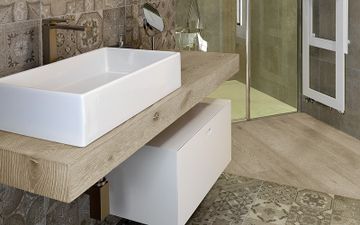 Bathroom sink top by Cadorin Group - view 2