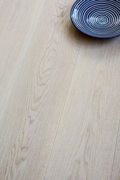 Bleached Ash by Cadorin Group - view 2