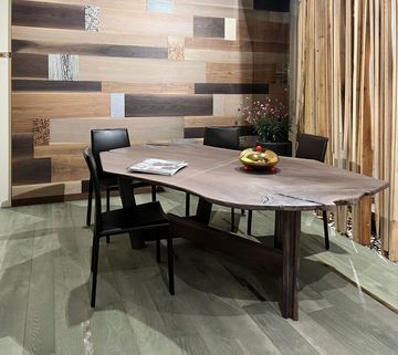 Wall coverings with decorations and inserts by Cadorin Group - view 6