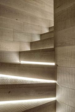 Staircase and accessories by Cadorin Group - view 2