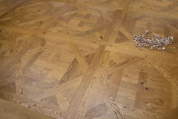 “Antiqued Robinia” Contorta Quercus Pattern by Cadorin Group - view 2