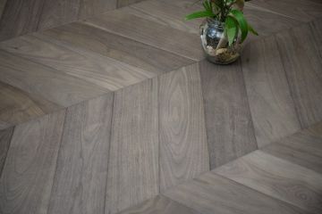 Carbon Walnut – Chevron 60° by Cadorin Group - view 2