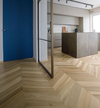Raw Effect European Walnut – 60° Chevron by Cadorin Group - view 8