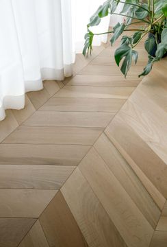 Raw Effect European Walnut – 60° Chevron by Cadorin Group - view 9