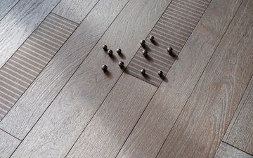 Walnut Tatami & Brushed Bronze Powder by Cadorin Group - view 5