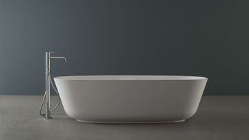 Baia bathtub in Cristalplant and marble by Antoniolupi - view 9