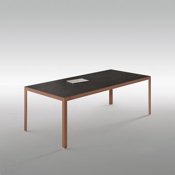 HYPE_Impiallacciato by About Office