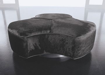 Shaped pouf by Altek - view 2