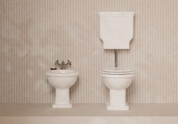 Low level flushing by Alice Ceramica