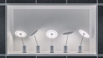 SISIFO - With swing arm extruded aluminium table lamp by Artemide - view 4