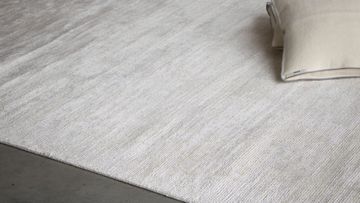 IN-CANTO FORTE - Solid-color handmade viscose rug by G.T.DESIGN - view 2